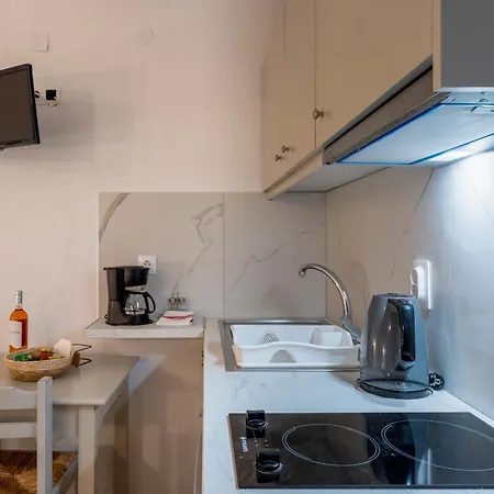 アパート Lavender Minimal Alikí