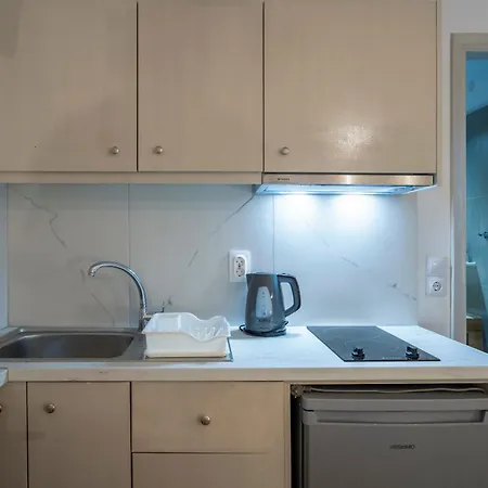 Lavender Minimal アパート Alikí